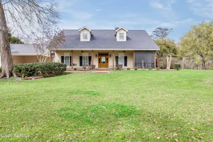 310 W Magnolia Avenue, Abbeville, LA 70510 - #3