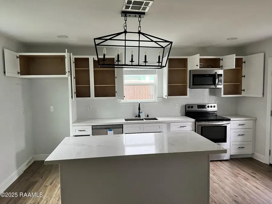 2428 Pecan Drive, Chalmette, LA 70043 - #3