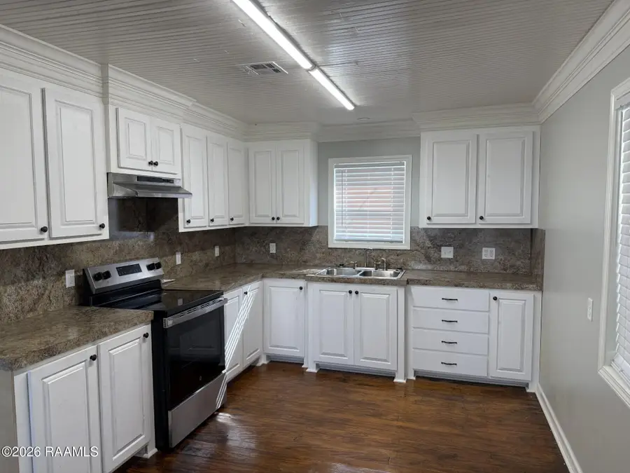 510 E Lincoln Road, Ville Platte, LA 70586 - #2