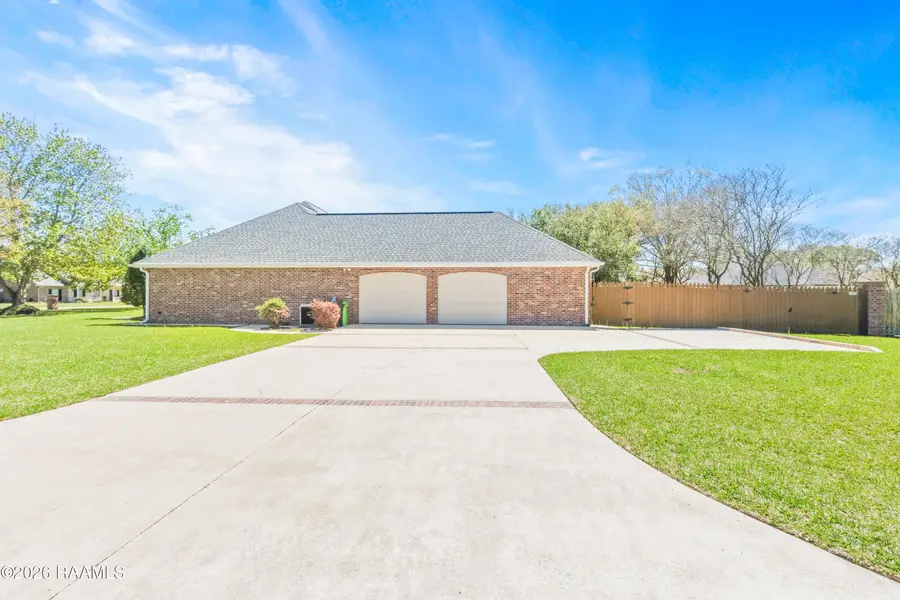 1153 Bear Creek Circle, Breaux Bridge, LA 70517 - #3