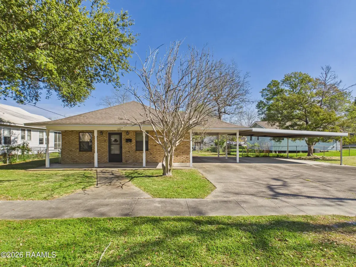 218 W Madison Street, Saint Martinville, LA 70582 - #1