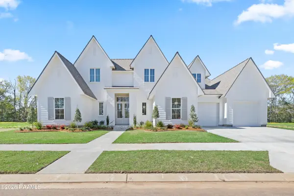 117 Leaning Oak Drive, Lafayette, LA 70508
