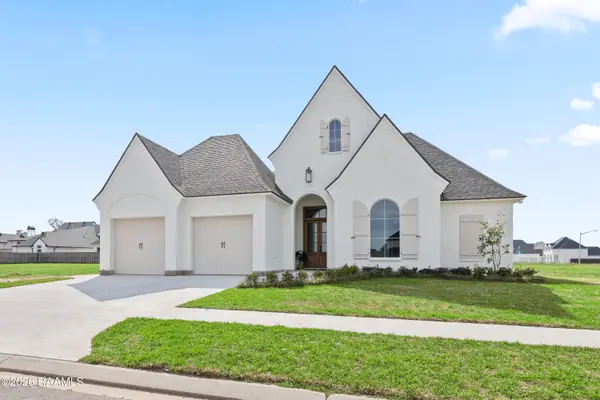 102 Saltmeadow Lane, Lafayette, LA 70508