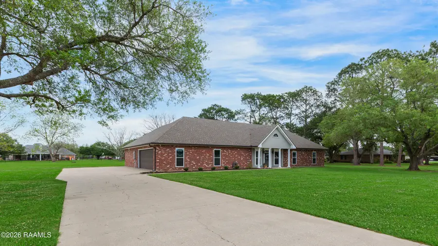 1801 Pembroke Street, New Iberia, LA 70563 - #2