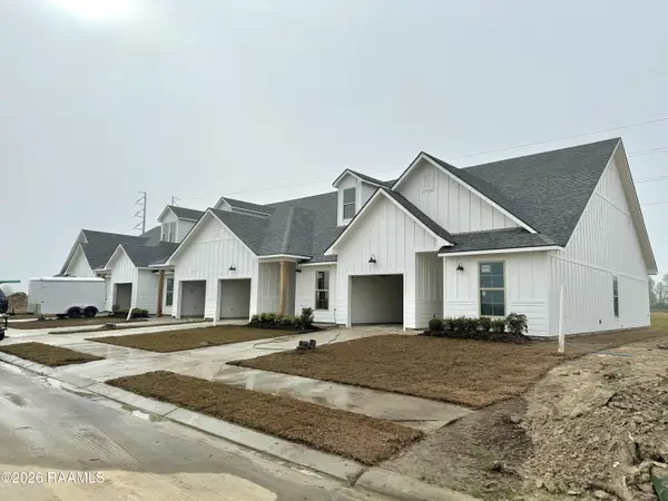 109 Maplebrook Way, Youngsville, LA 70592