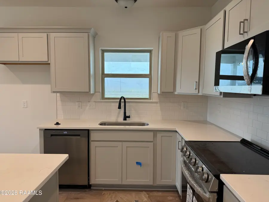 302 Willowbend Way, Youngsville, LA 70592 - #3