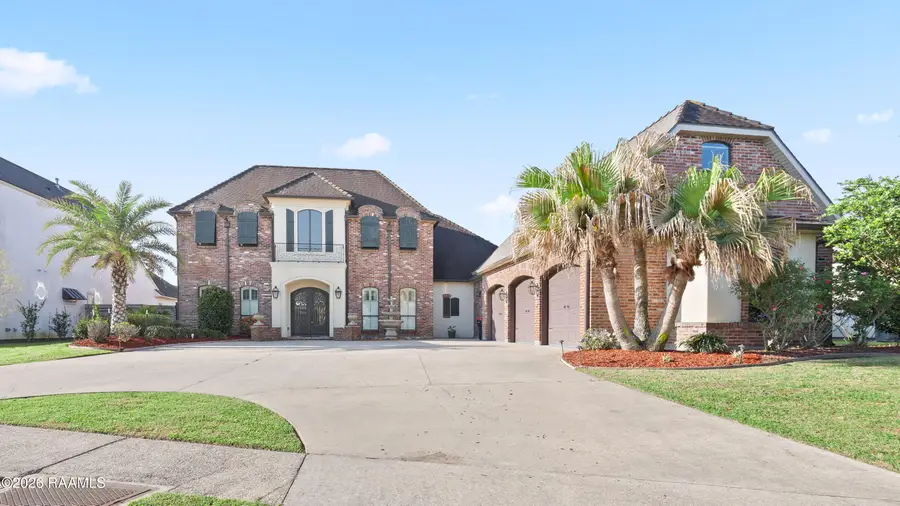 1002 Le Triomphe Parkway, Broussard, LA 70518 - #2