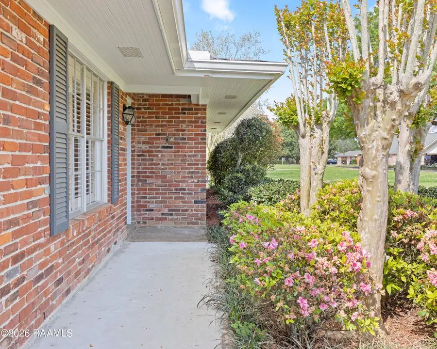 302 E Magnolia Avenue, Abbeville, LA 70510 - #2