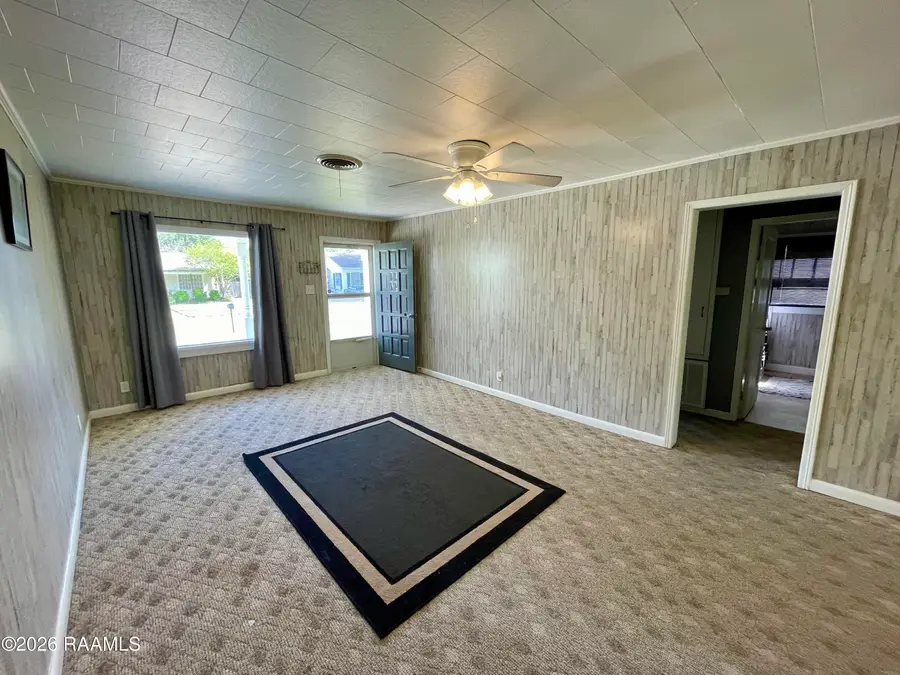 111 W Andrus Avenue, Opelousas, LA 70570 - #2