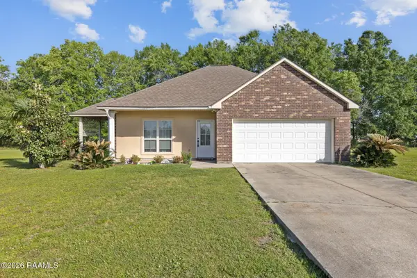 1059 Bridgetowne Lane, Breaux Bridge, LA 70517