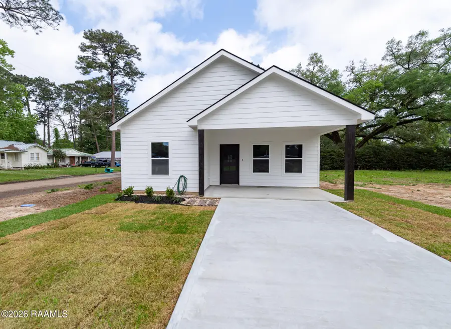 105 E Eleanor Street, Opelousas, LA 70570 - #2