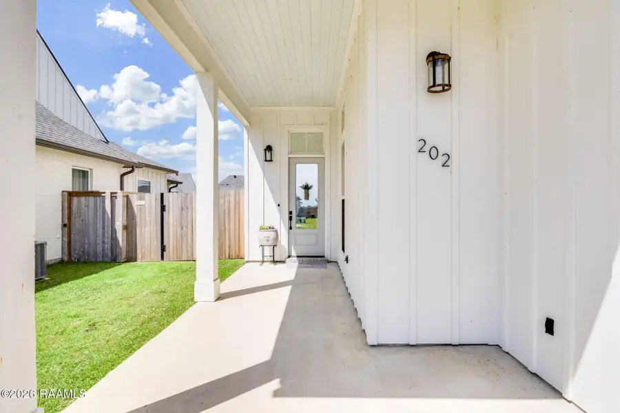 202 Buenos Aires Avenue, Youngsville, LA 70592 - #2