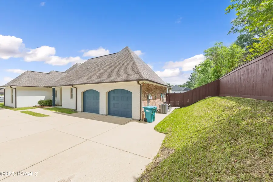 122 Long Oak Lane, Youngsville, LA 70592 - #3