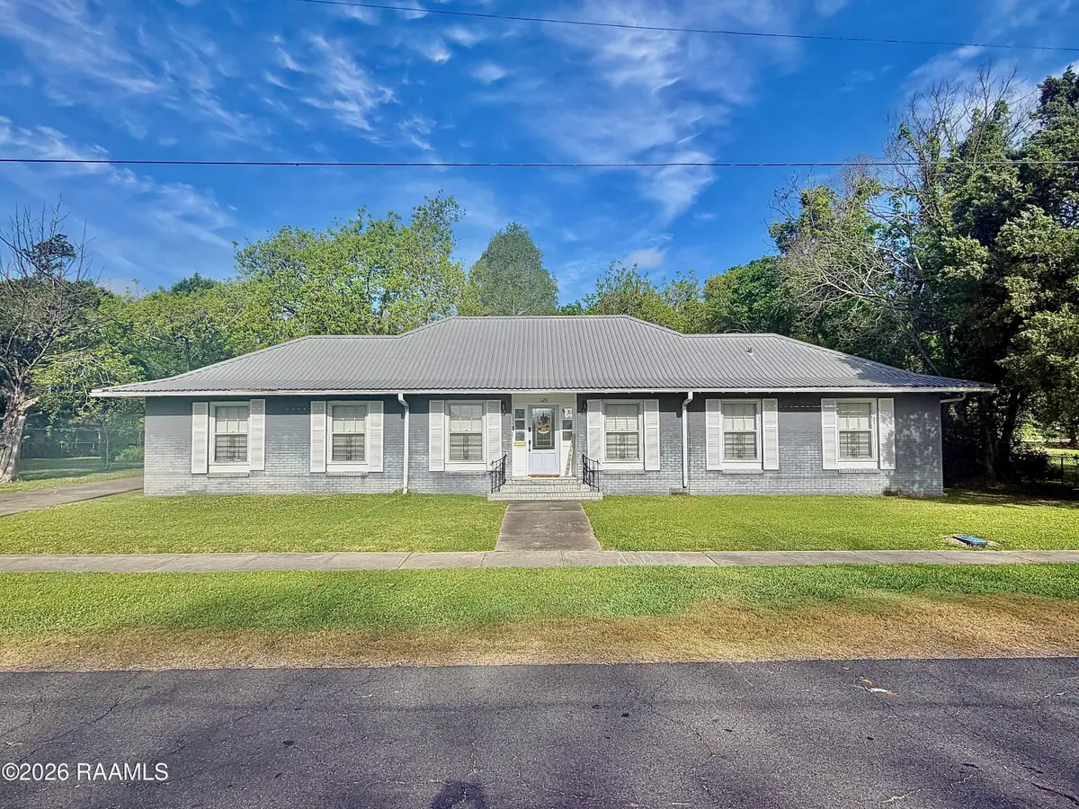 120 S Pinaud Street, Saint Martinville, LA 70582 - #1