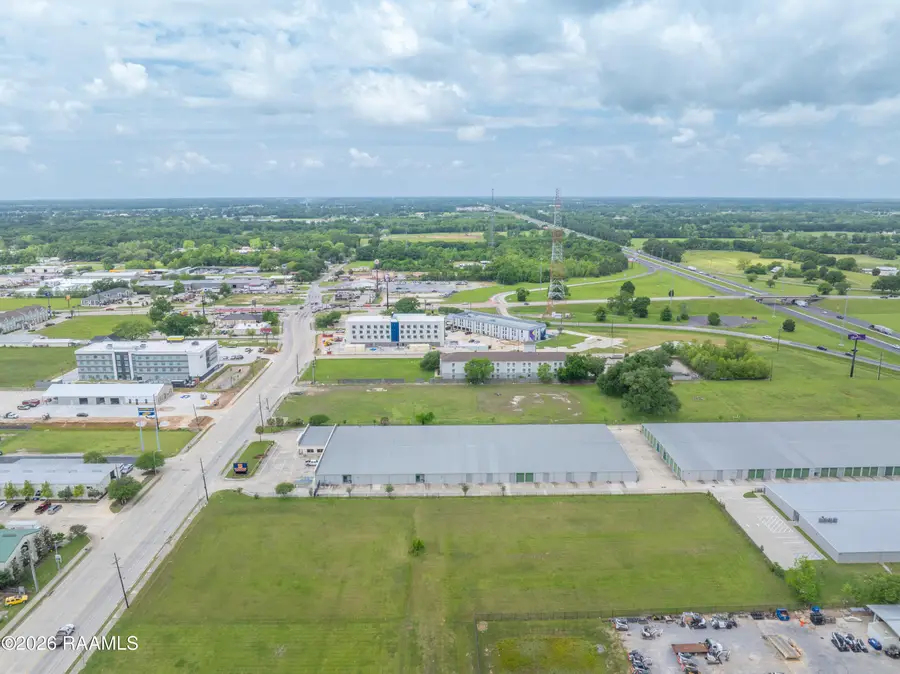 2124 W Willow Street, Scott, LA 70583 - #3