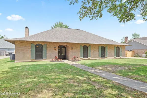 12 Rue De Verger, New Iberia, LA 70563