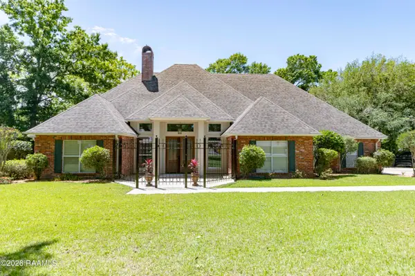 2014 Old Jeanerette Road, New Iberia, LA 70563