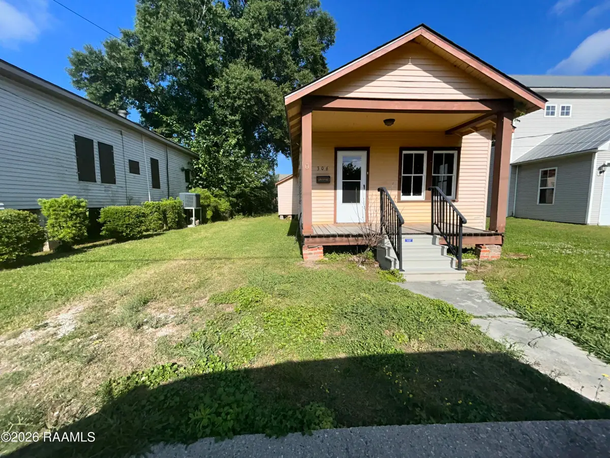 306 S Severin Street, Erath, LA 70533 - #1