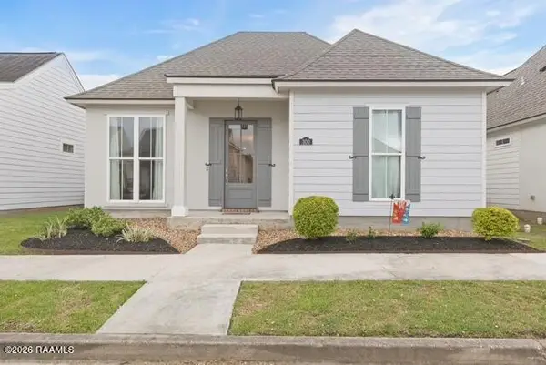 300 Harvey Cay Lane, Youngsville, LA 70592