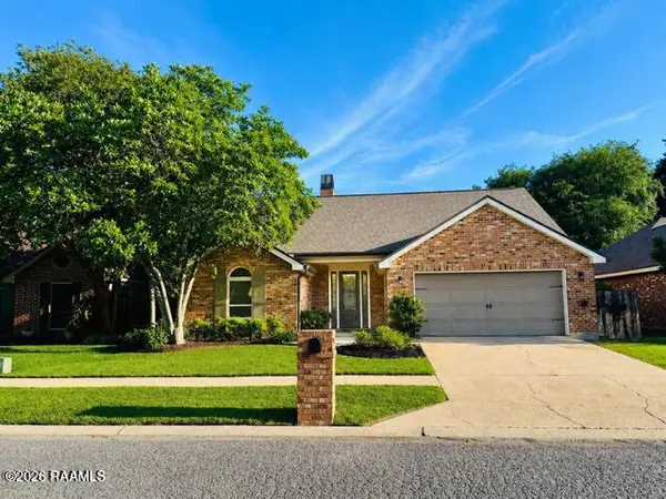 106 Queensford Way, Youngsville, LA 70592