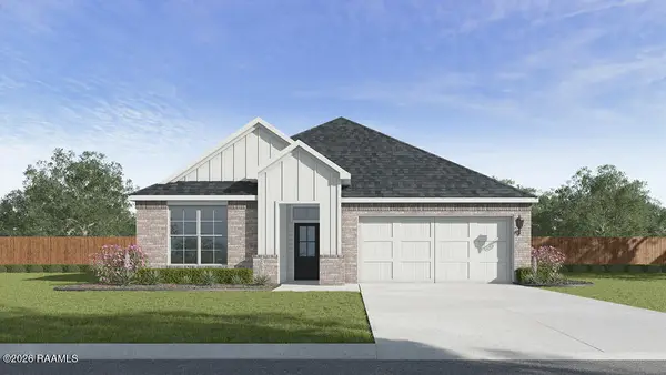 107 Belle Lake Drive, Lafayette, LA 70506