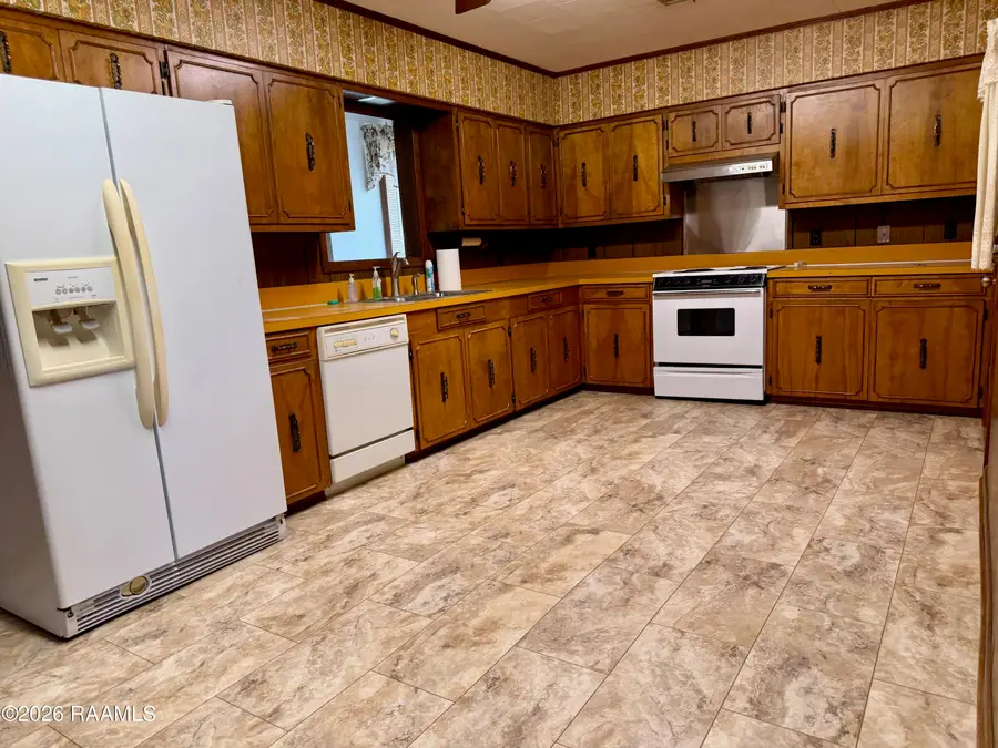 402 Azalea Drive, New Iberia, LA 70563 - #2