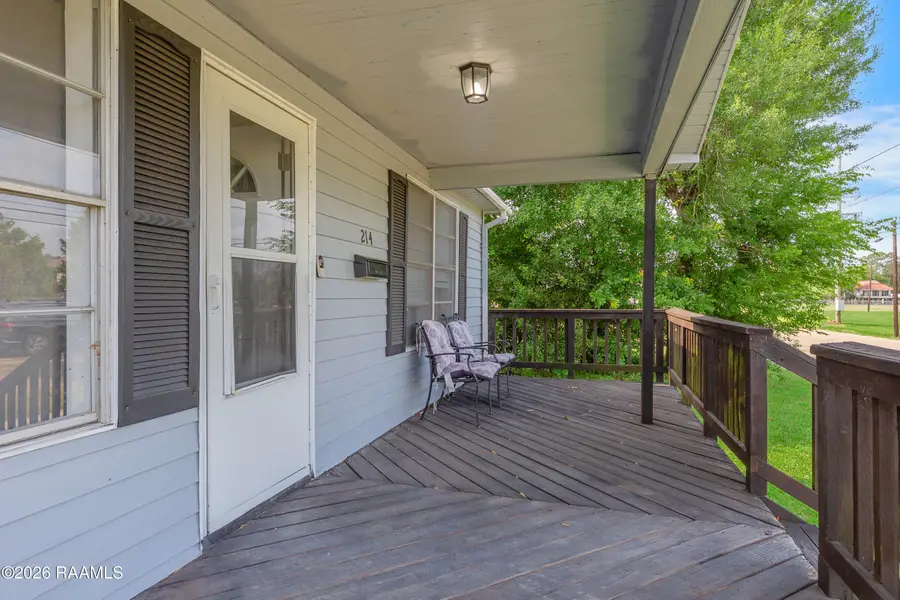 214 N President Street, Delcambre, LA 70528 - #3