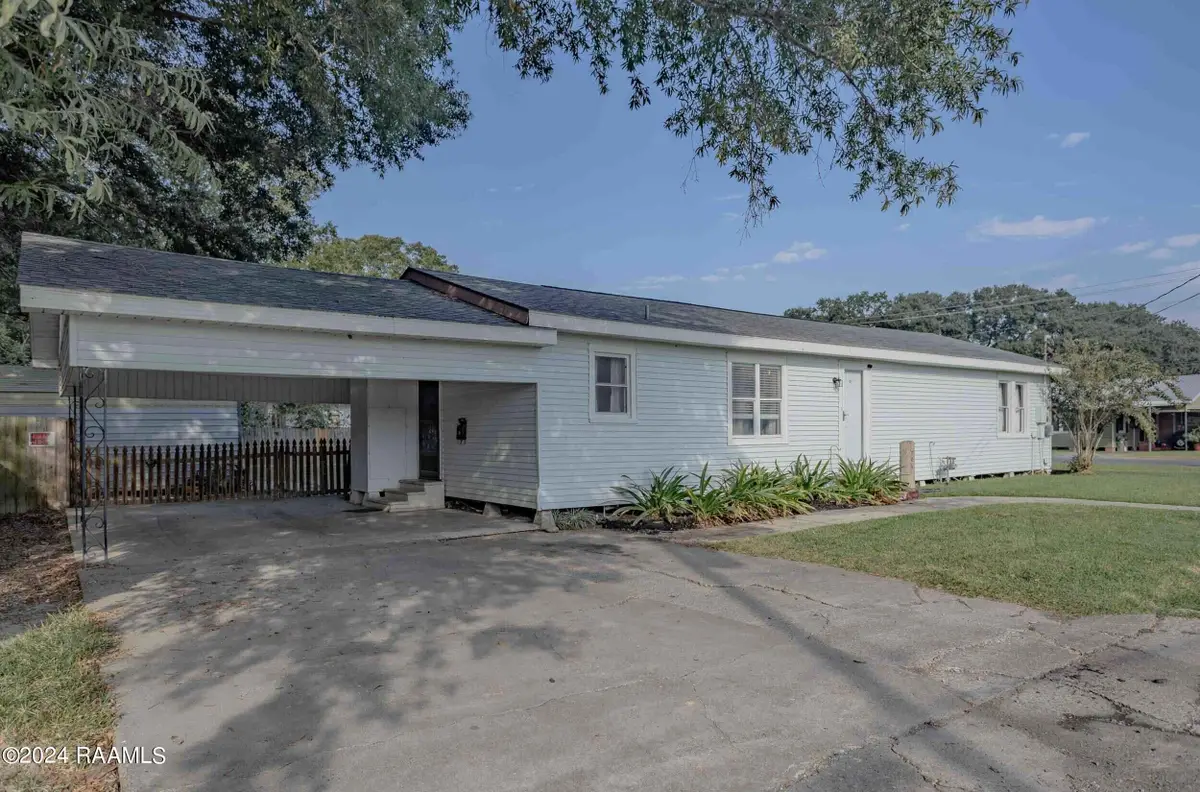 706 S Avenue O, Crowley, LA 70526 - #1