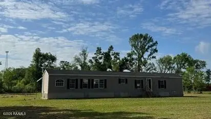 8711 Champagne Drive, Youngsville, LA 70592