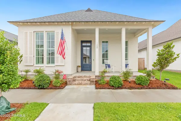108 Hedgemoore Court, Youngsville, LA 70592