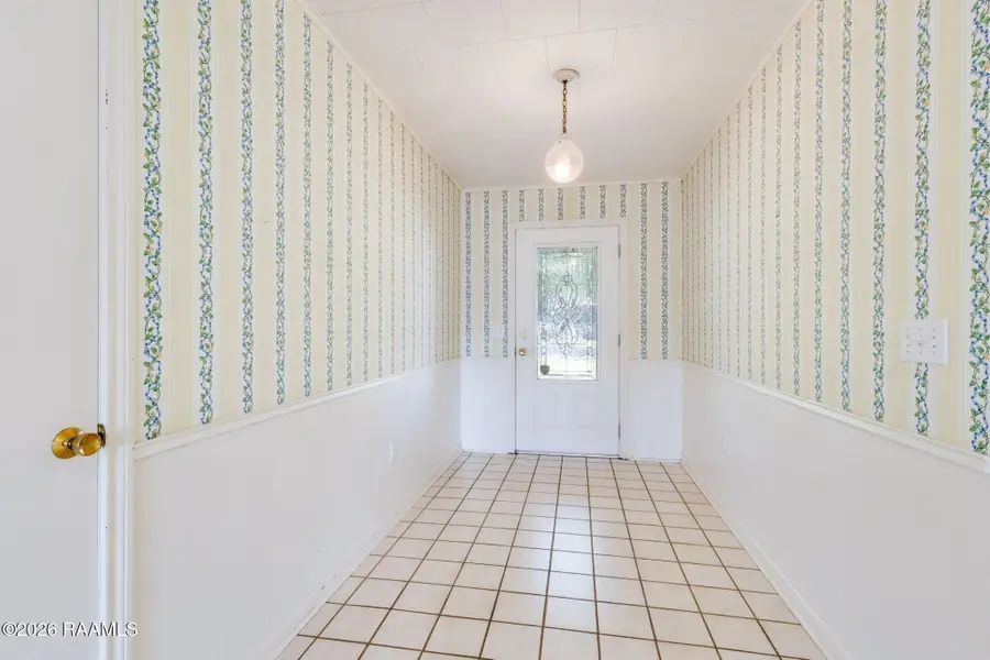 199 E Hoyt Avenue, Crowley, LA 70526 - #3