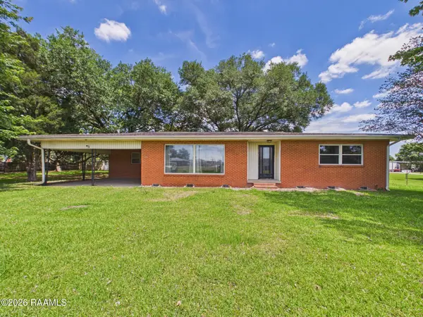 2700 Captain Cade Road, Broussard, LA 70518