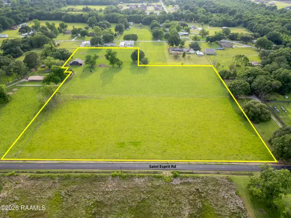 818 Saint Esprit Road, Carencro, LA 70520