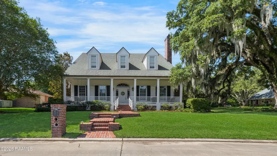 6 Duperier Oaks Drive, New Iberia, LA 70563 - #3