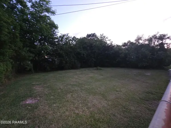 570 E Saint Peter Street, New Iberia, LA 70560