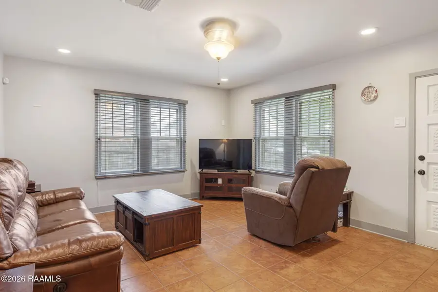 206 S Saint Jean Street, Broussard, LA 70518 - #3