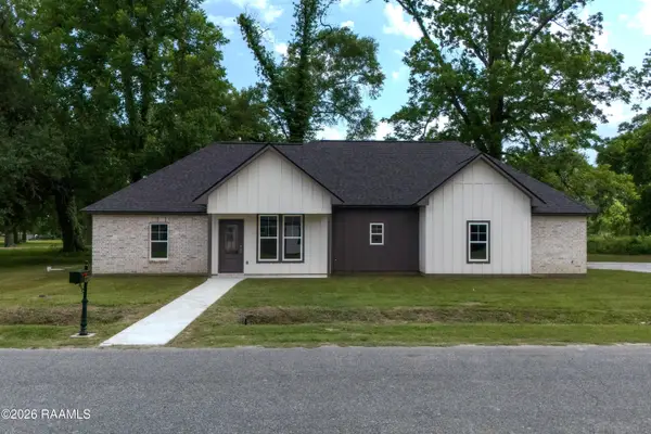 1009 Timber Trails Road, Breaux Bridge, LA 70517