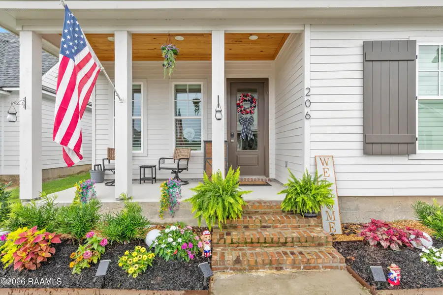 206 Oak Village Drive, Scott, LA 70583 - #2