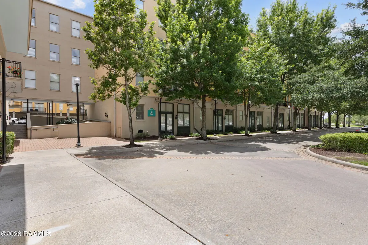 201 Settlers Trace Boulevard #4405, Lafayette, LA 70508 - #1