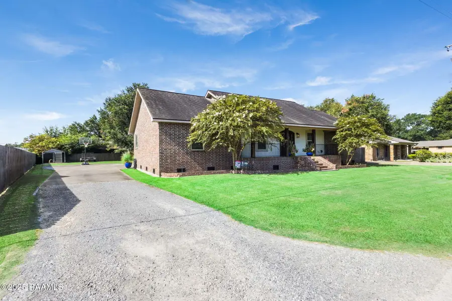 709 W Pine Street, Erath, LA 70533 - #3