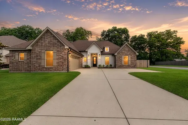 200 Hidden Ridge Drive, Lafayette, LA 70507