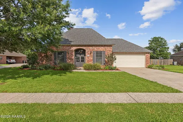 9623 Belle Place Circle, Maurice, LA 70555