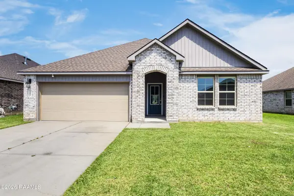 102 Chestnut Oak Drive, Lafayette, LA 70507