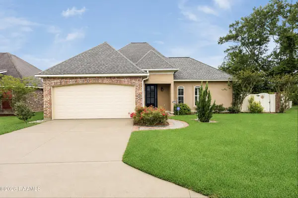 100 Tall Oaks Lane, Youngsville, LA 70592