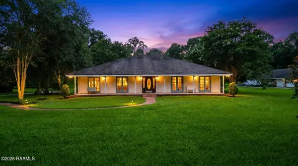 127 Beau Coteau Parkway, Broussard, LA 70518