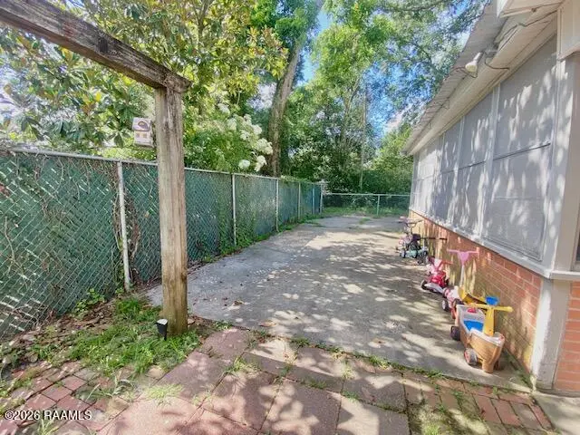 210 S 6th Street, Eunice, LA 70535 - #3