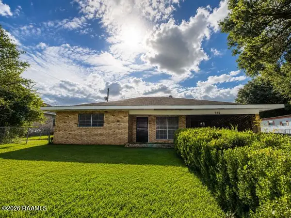916 St Martin Street, St. Martinville, LA 70582