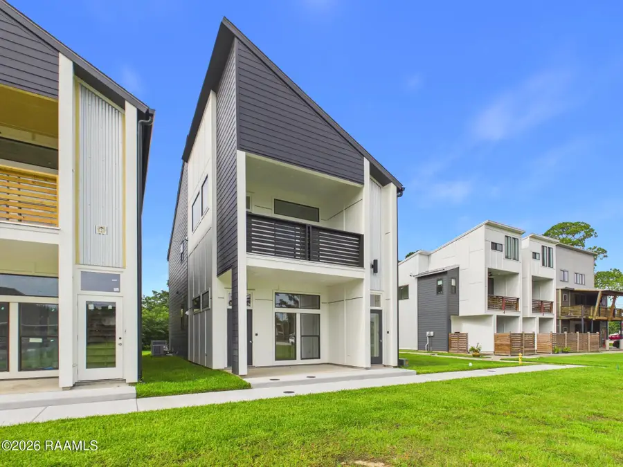 1120 S Washington Street #101&201, Lafayette, LA 70501 - #3