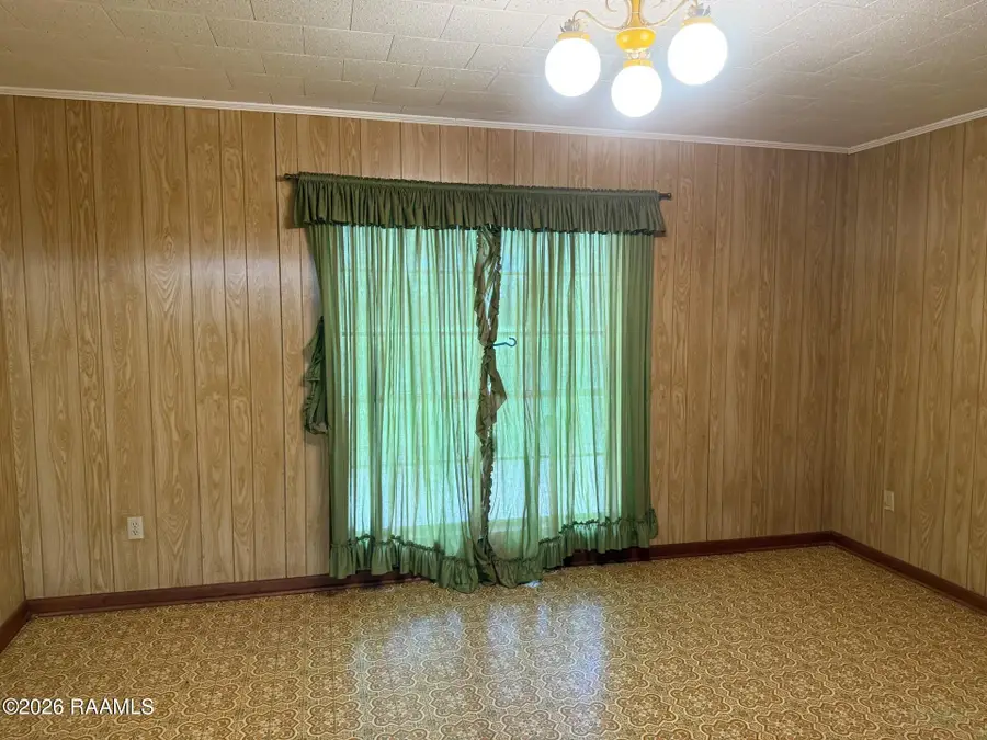 1514 W Lincoln Road, Ville Platte, LA 70586 - #3