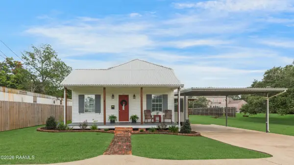 123 Canal Street, Jeanerette, LA 70544